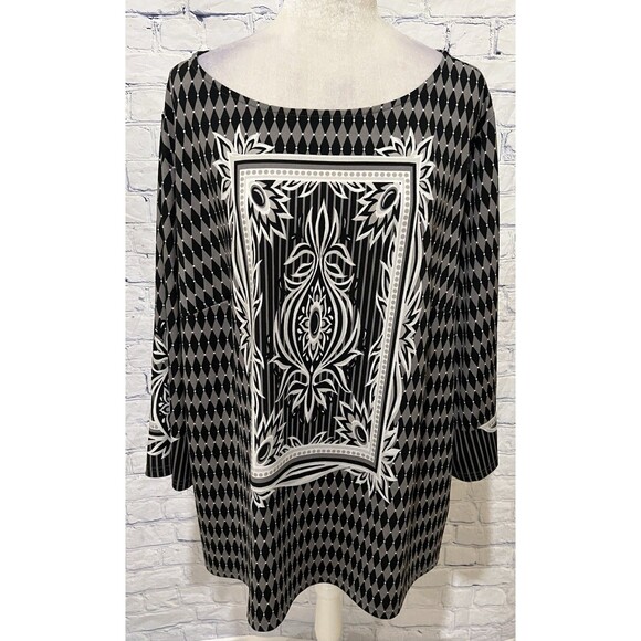 Bob Mackie Wearable Art Placed Print Knit Pullover Top Black White Plus Size 3X - Picture 1 of 6